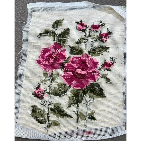 Vtg Finished Needlepoint Wool Victorian Floral Roses 13x10 Pillow Top Frameable - Picture 5 of 5